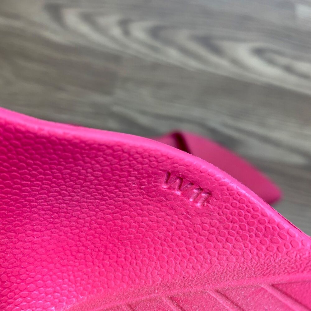 Native Sandals Classic Slip on Flats Pink Rubber Size 11 - Picture 8 of 8